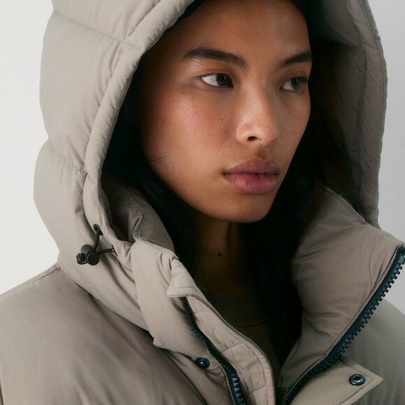 Aritzia The Super Puff Mid - Modern Taupe - Size XS - Picture 12 of 16